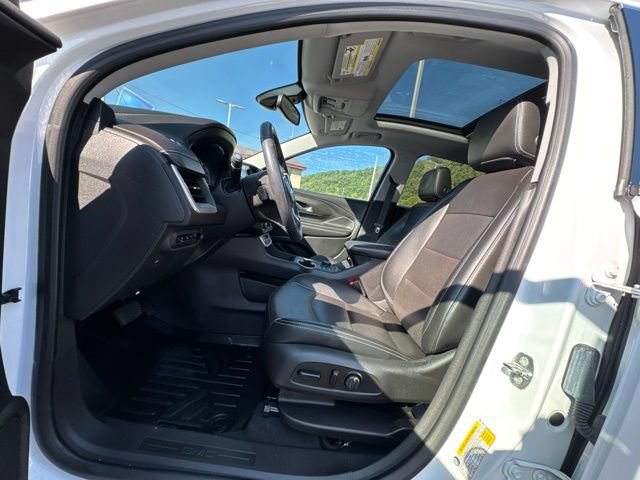 Used 2022 GMC Terrain SLT w/ Tech Package AWD/4WD image 12
