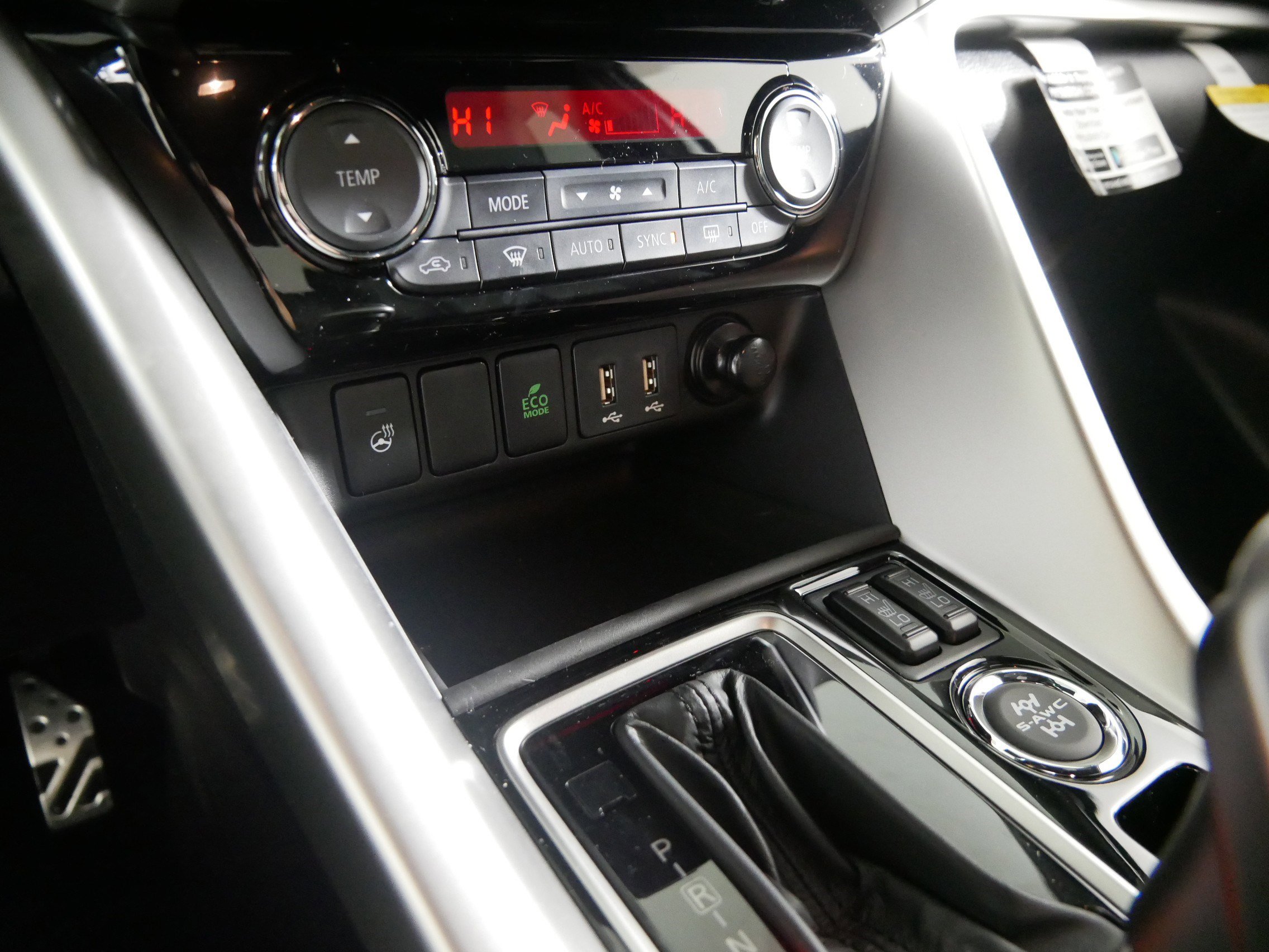 New 2026 Mitsubishi Eclipse Cross SEL AWD/4WD image 7