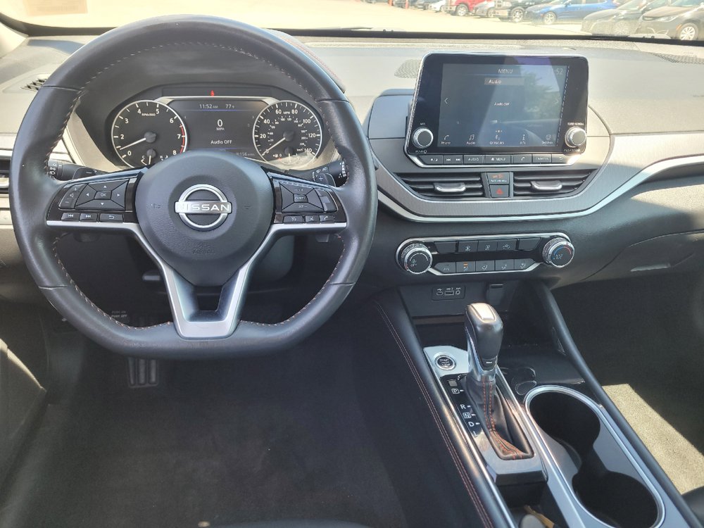 Used 2024 Nissan Altima 2.5 SR FWD image 22