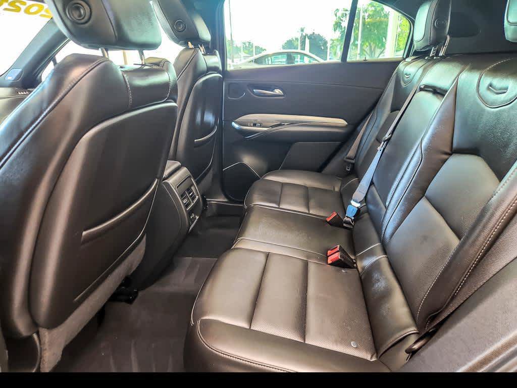 Used 2021 Cadillac XT4 Premium Luxury AWD/4WD image 13