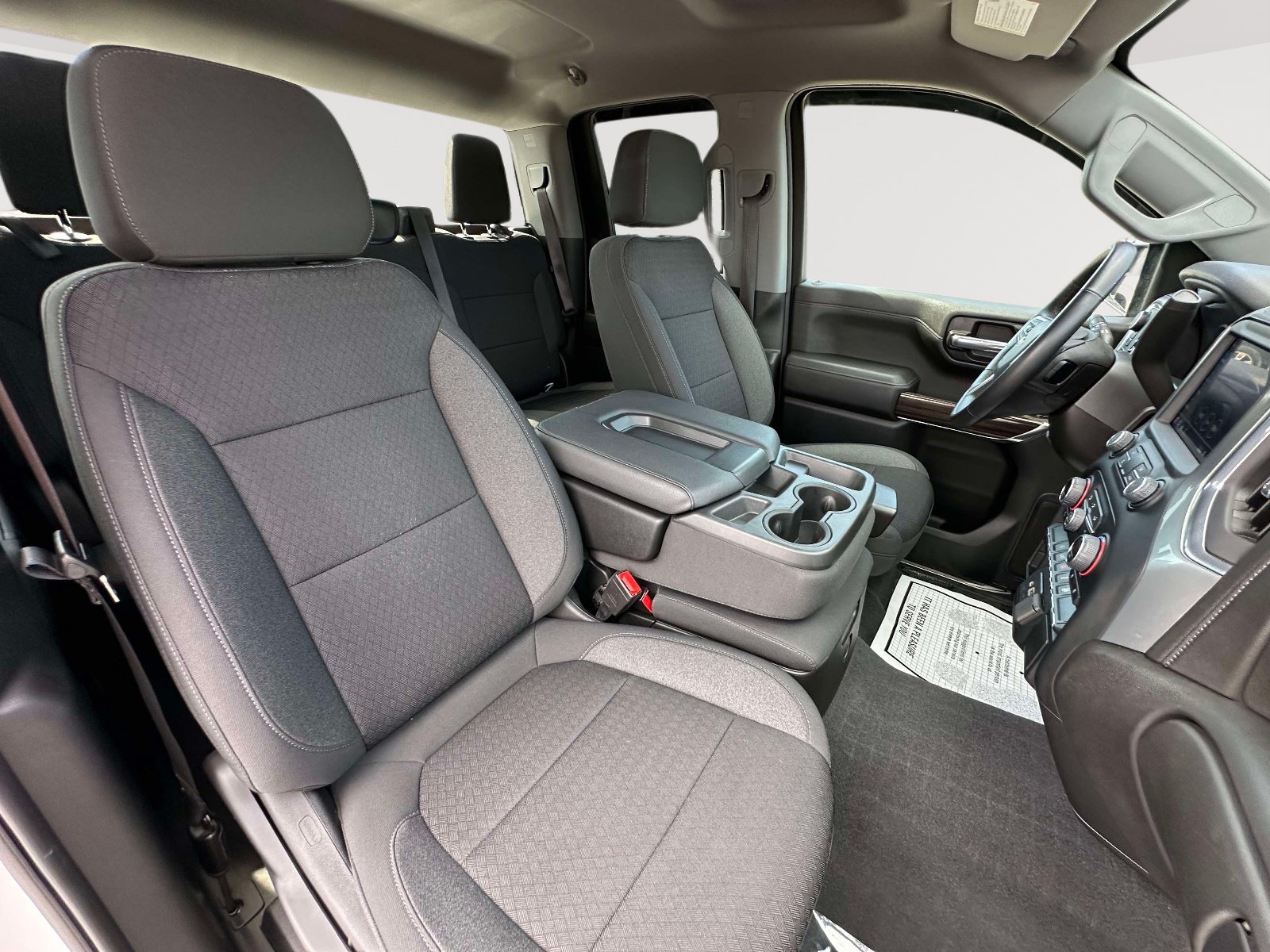 Used 2022 Chevrolet Silverado 1500 LT AWD/4WD image 26