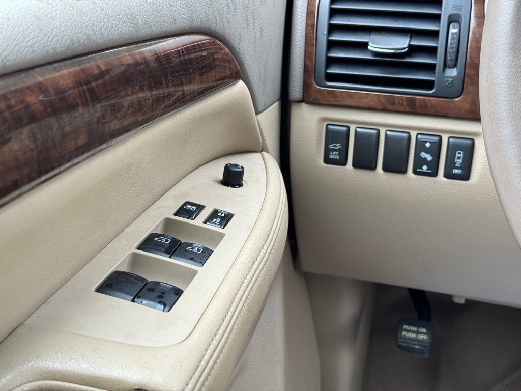 Used 2014 Nissan Armada SL w/ Moonroof Package RWD image 14