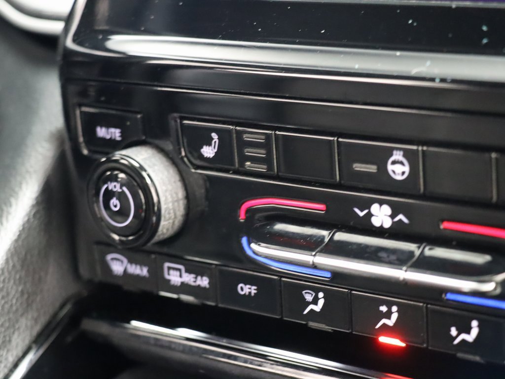 Used 2022 Jeep Grand Cherokee Altitude image 27