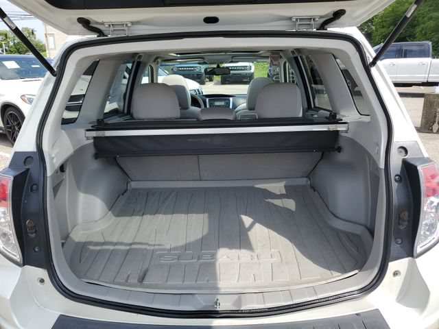 Used 2011 Subaru Forester 2.5X Premium w/ All-Weather Pkg AWD/4WD image 10