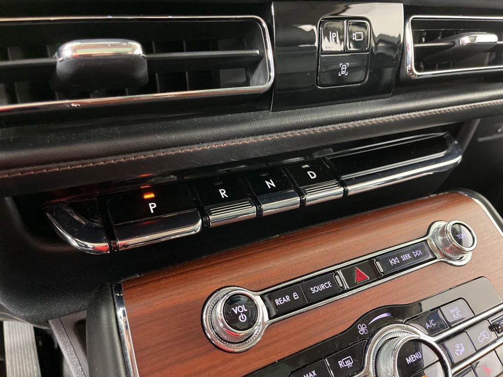 Used 2022 Lincoln Aviator Reserve w/ Equipment Group 201A image 31