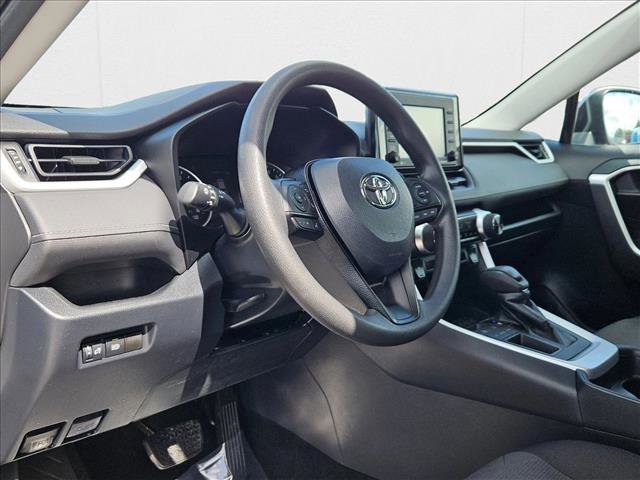 Used 2020 Toyota RAV4 XLE image 10