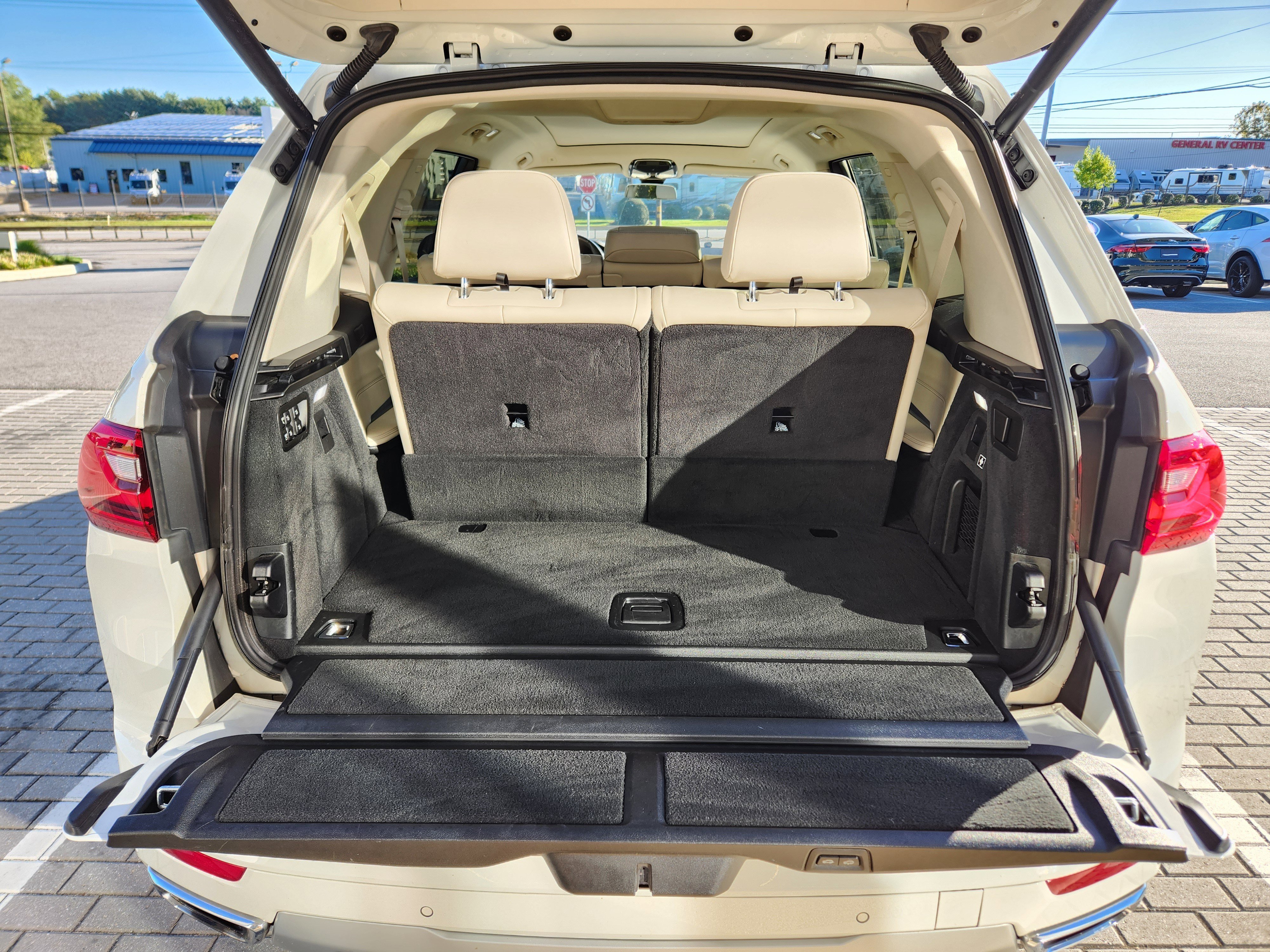 Used 2022 BMW X7 xDrive40i image 8