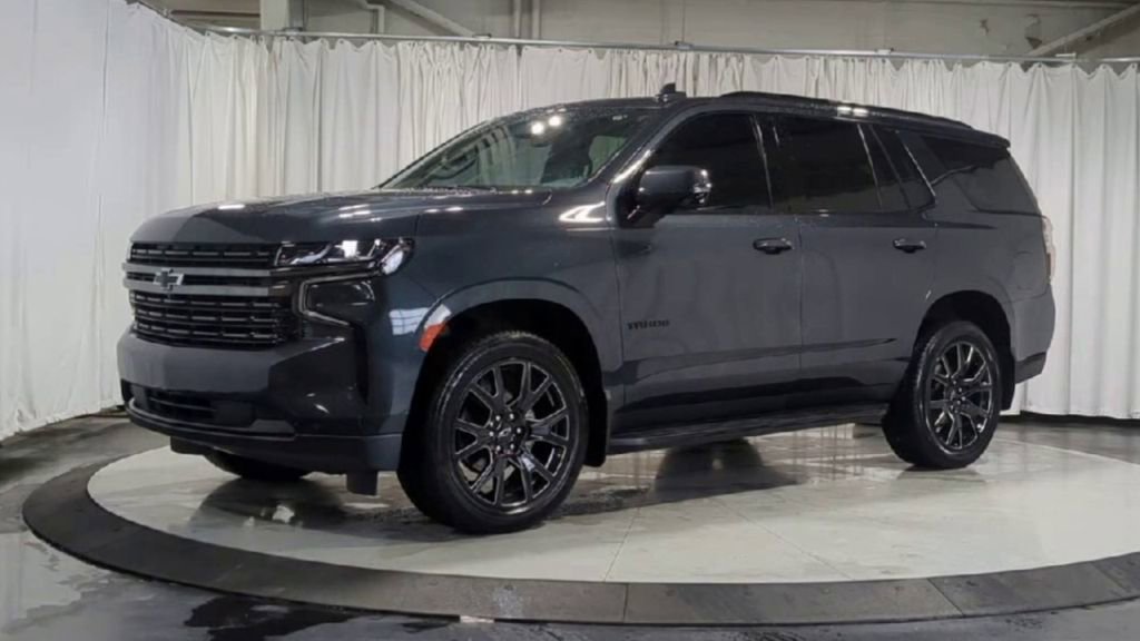 Used 2022 Chevrolet Tahoe RST w/ Luxury Package AWD/4WD image 5