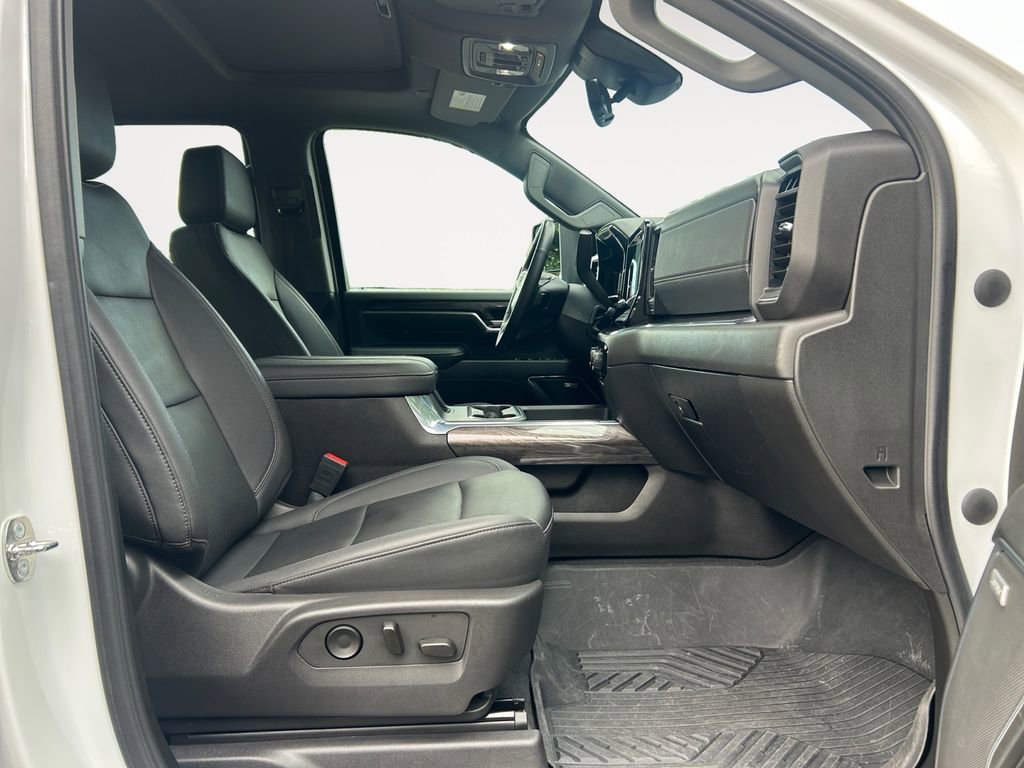 Used 2024 Chevrolet Silverado 2500 LTZ w/ LTZ Plus Package image 10