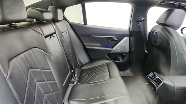 Used 2026 BMW 530i xDrive image 24