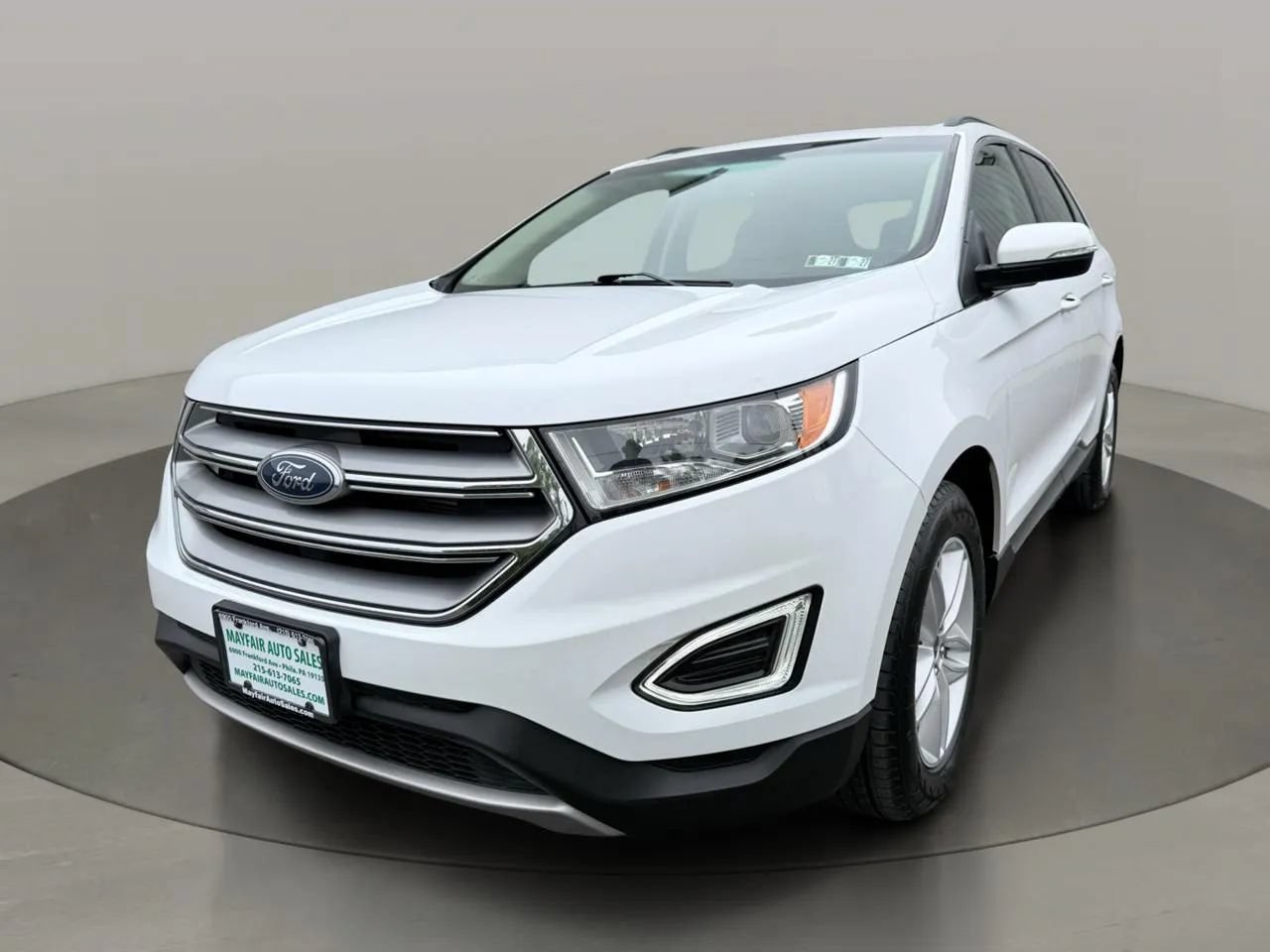 Used 2018 Ford Edge SEL w/ Equipment Group 201A AWD/4WD image 2