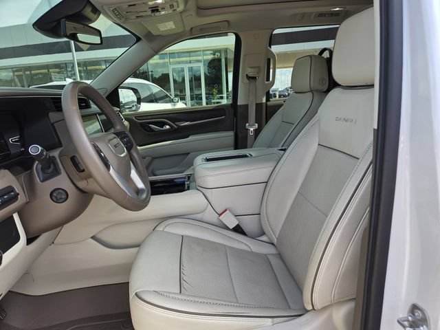 Used 2023 GMC Yukon Denali AWD/4WD image 15