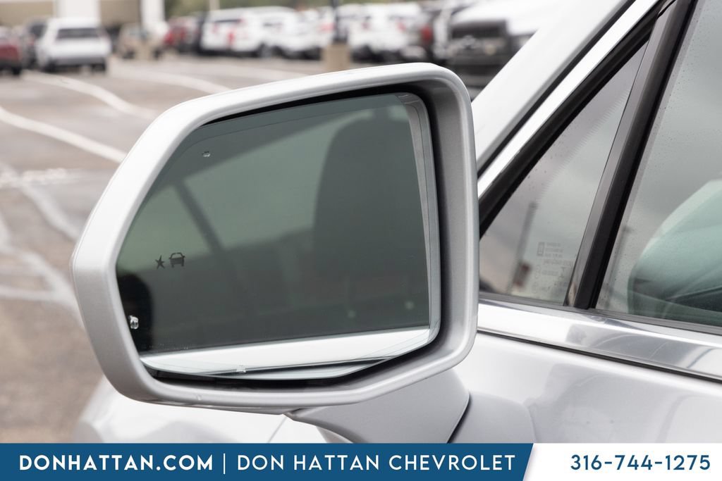 Used 2020 Cadillac XT4 Premium Luxury w/ Cold Weather Package AWD/4WD image 29