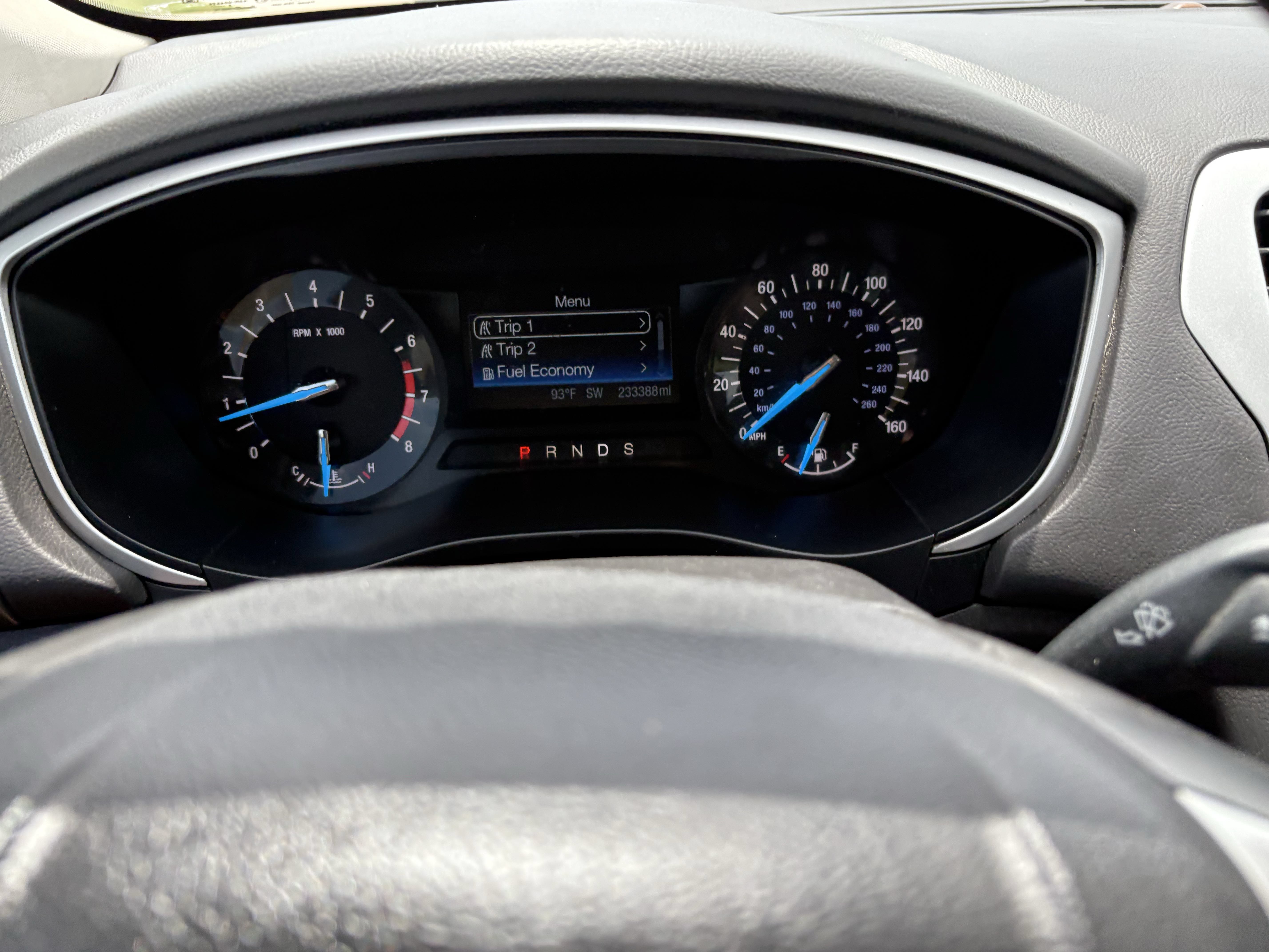 Used 2015 Ford Fusion SE FWD image 16