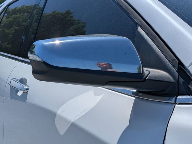 Used 2019 Chevrolet Equinox Premier image 11