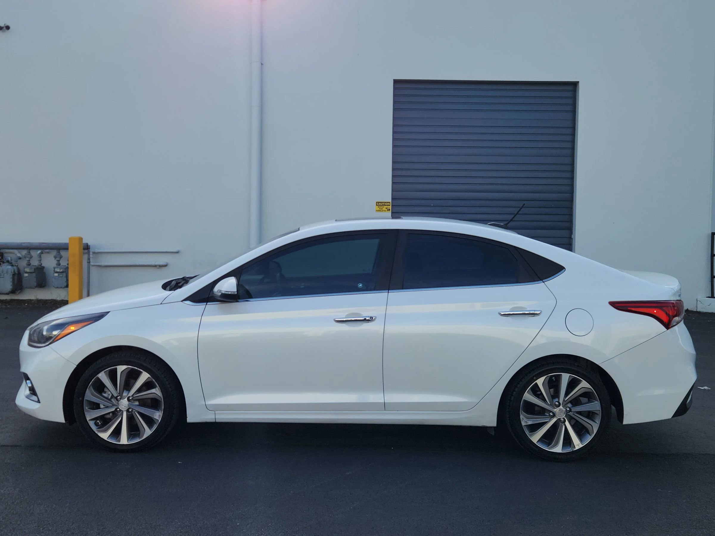 Used 2018 Hyundai Accent Limited FWD image 2