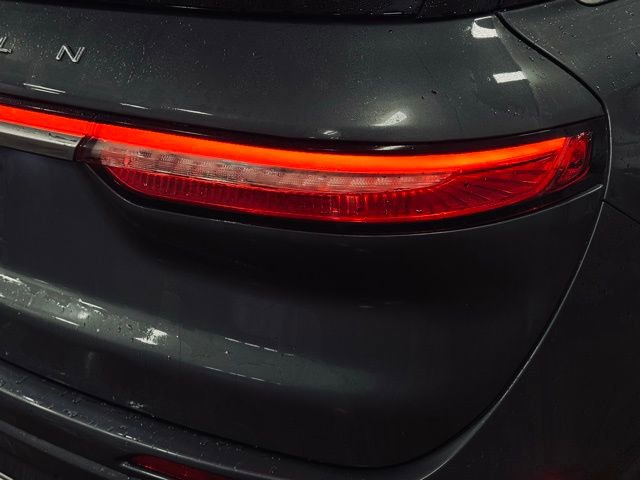 Used 2022 Lincoln Corsair AWD w/ Equipment Group 101A image 7