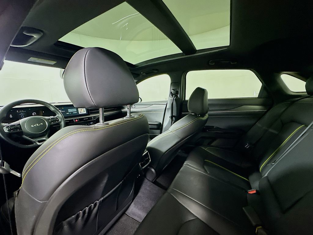 Used 2025 Kia K5 GT image 12