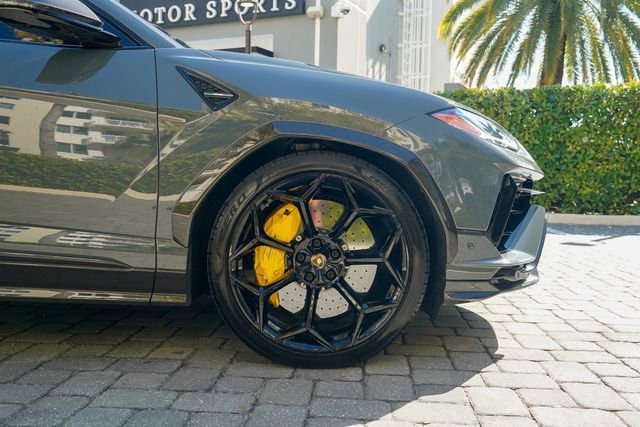 Used 2023 Lamborghini Urus Performante image 34