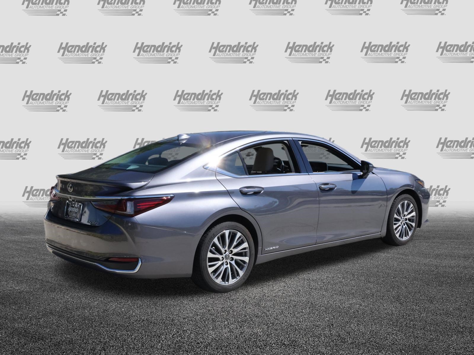 Used 2020 Lexus ES 300h w/ Premium Package FWD image 9