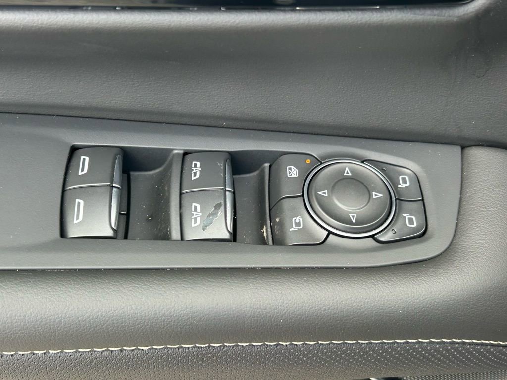 New 2026 Chevrolet Suburban Premier w/ Sun And Tow Package image 31