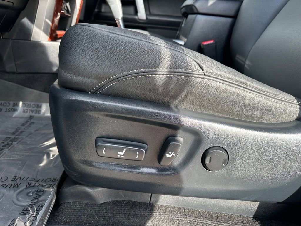 Used 2019 Toyota 4Runner SR5 Premium AWD/4WD image 13