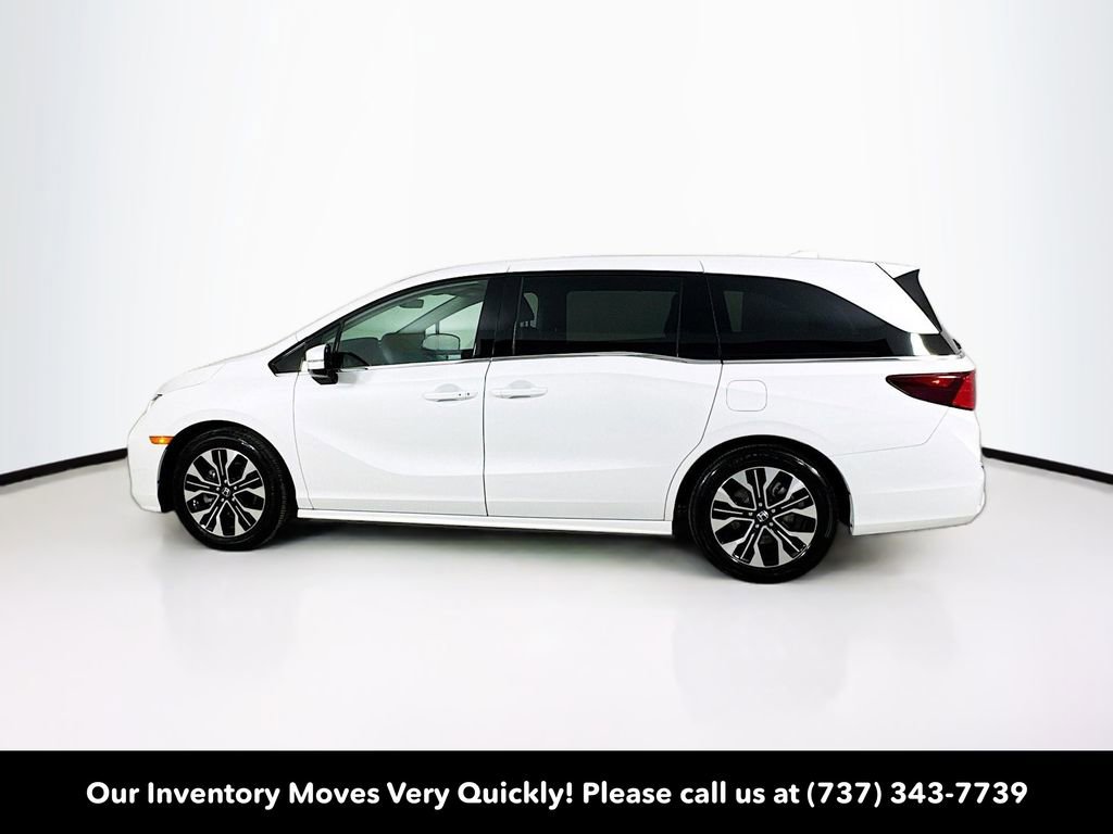 Used 2026 Honda Odyssey Elite image 4