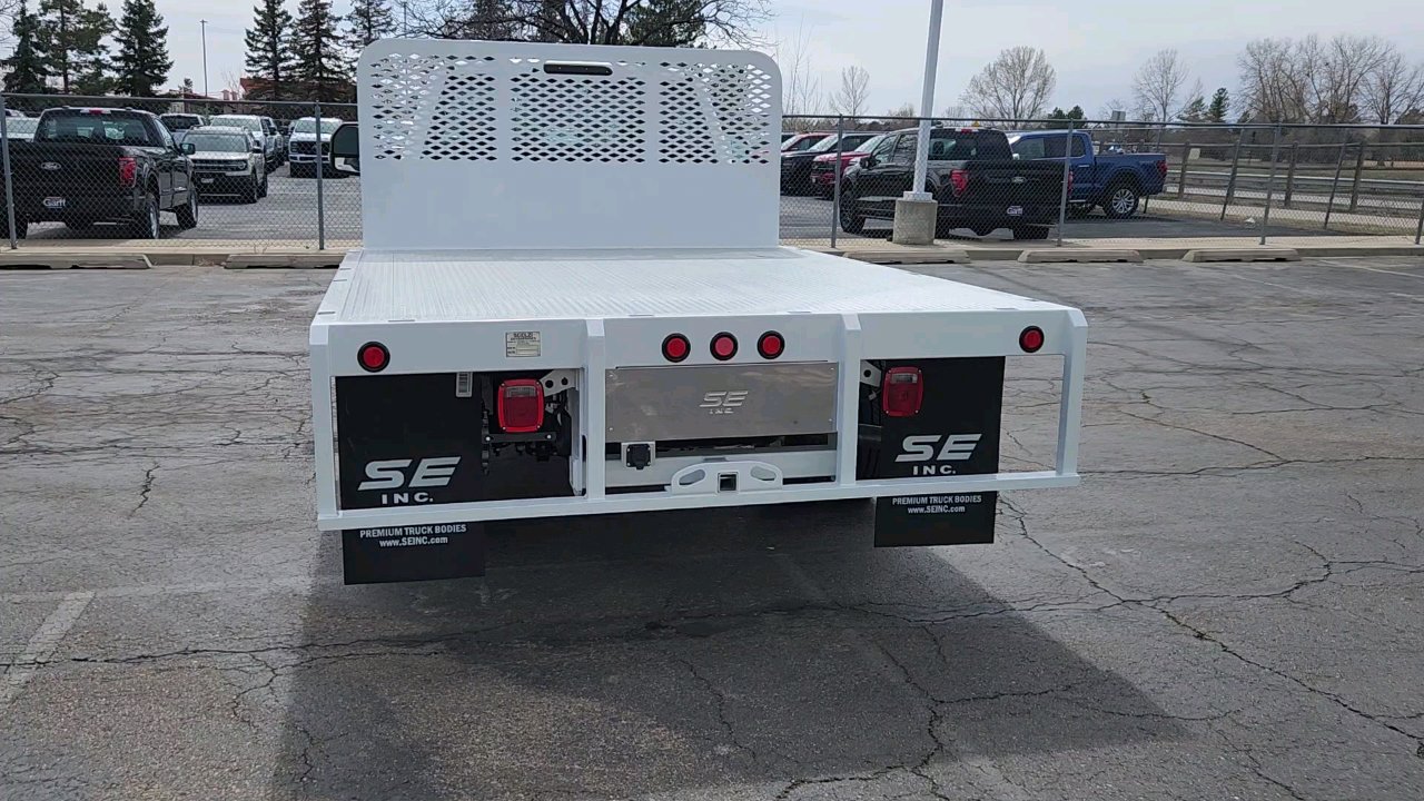 New 2024 Ford F550 4x4 Regular Cab Super Duty image 5