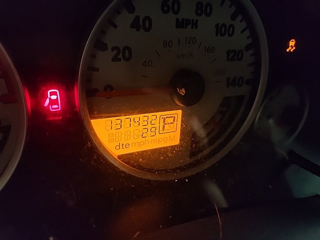 Used 2012 Nissan Frontier SV w/ Sport Appearance Pkg image 2