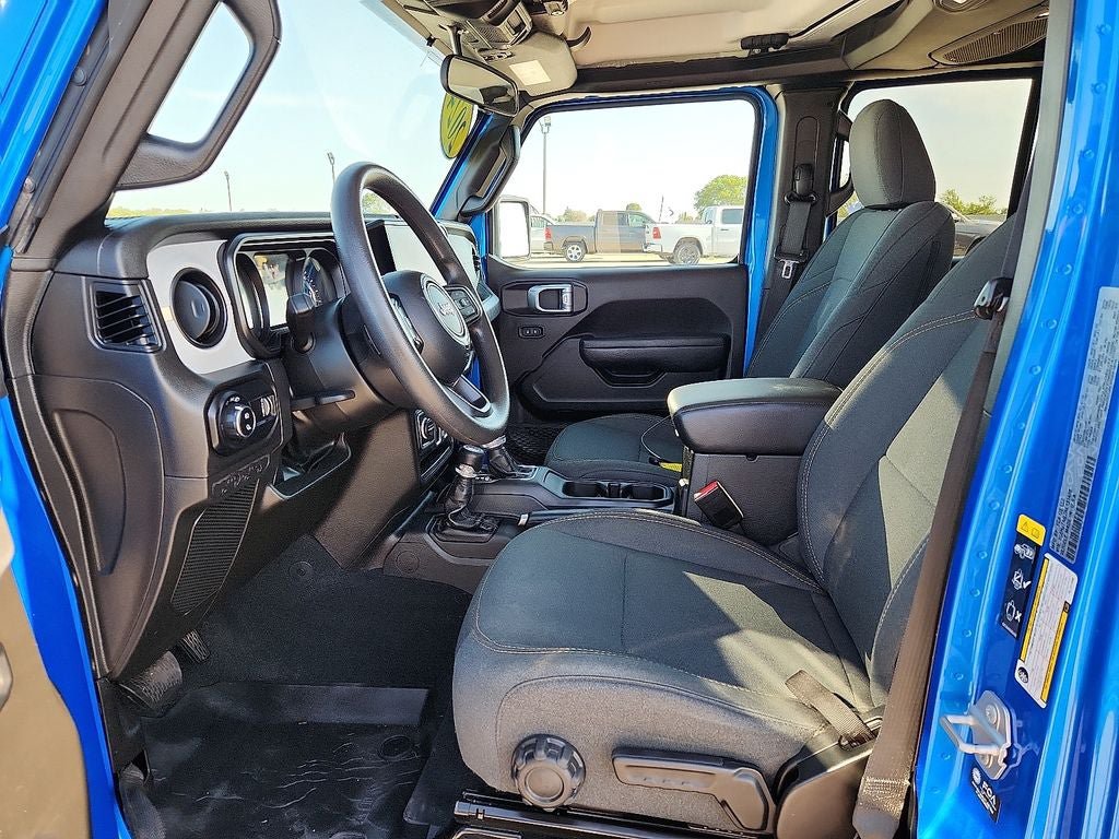 Used 2024 Jeep Gladiator Sport AWD/4WD image 18