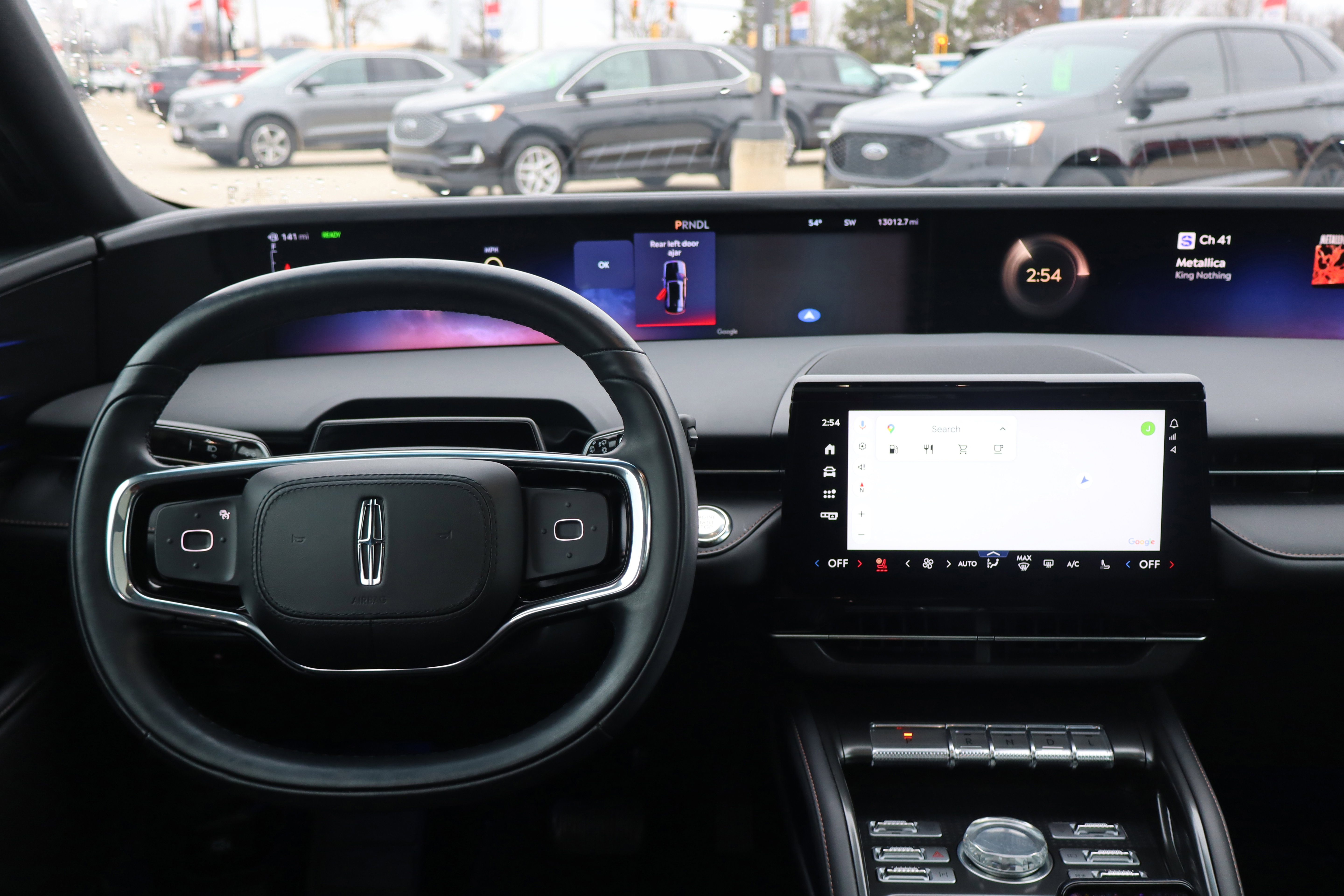 Used 2024 Lincoln Nautilus Reserve w/ Equipment Group 202A image 13