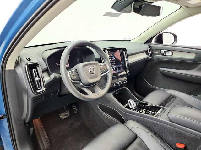 Used 2023 Volvo XC40 B5 Plus w/ Climate Package AWD/4WD image 20