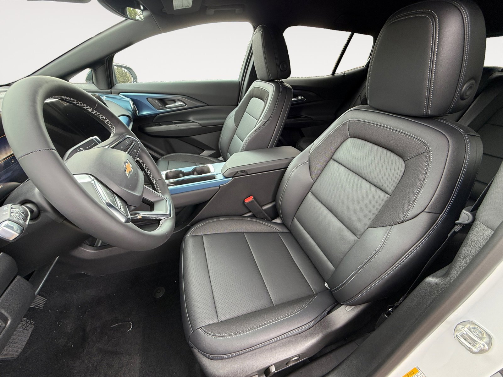 New 2026 Chevrolet Equinox EV LT image 10