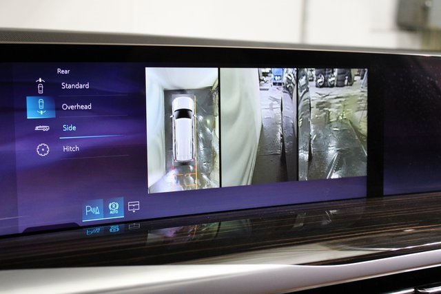 New 2026 Cadillac Escalade ESV Luxury w/ Touring Package image 20