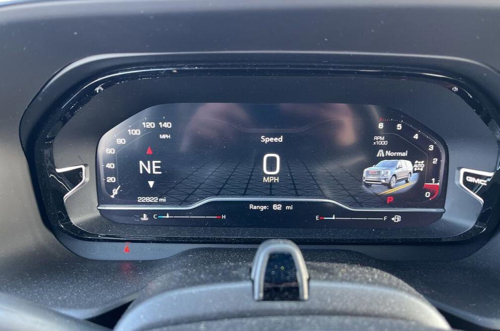 Used 2023 GMC Yukon Denali Ultimate image 11