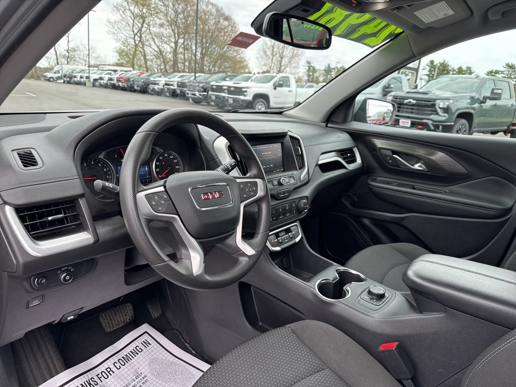 Used 2024 GMC Terrain SLE AWD/4WD image 19