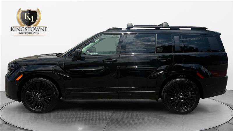 Used 2025 Hyundai Santa Fe Calligraphy FWD image 2