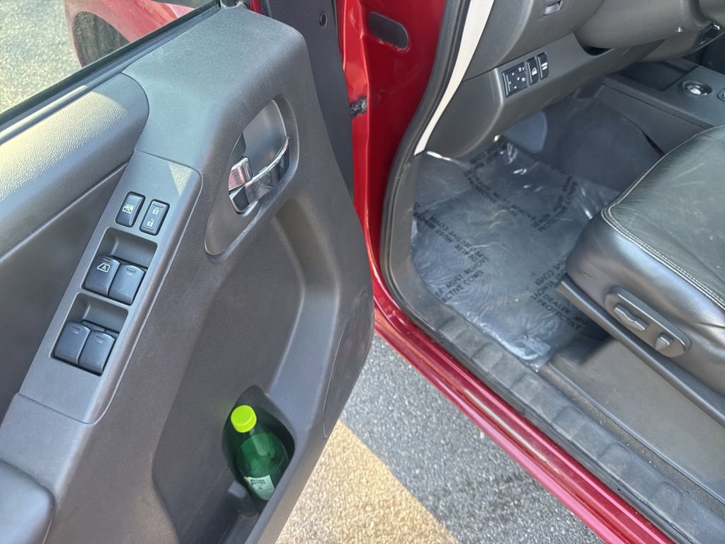 Used 2021 Nissan Frontier PRO-4X w/ Pro-4x Utility Package AWD/4WD image 15