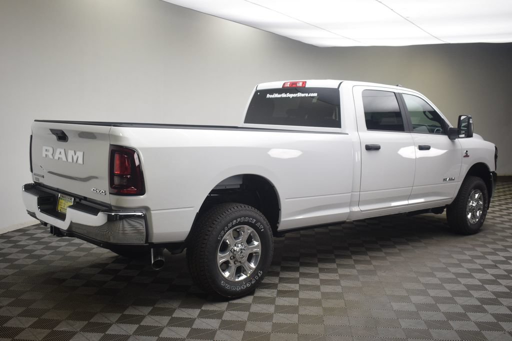 New 2026 RAM 2500 Big Horn AWD/4WD image 5