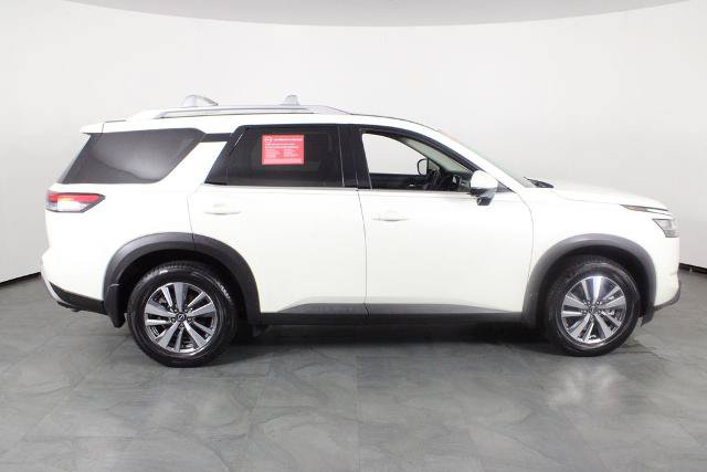 Certified 2022 Nissan Pathfinder SL FWD image 12