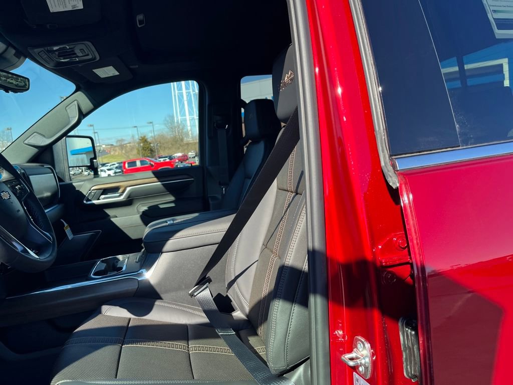 New 2026 Chevrolet Silverado 3500 High Country w/ High Country Premium Package image 21