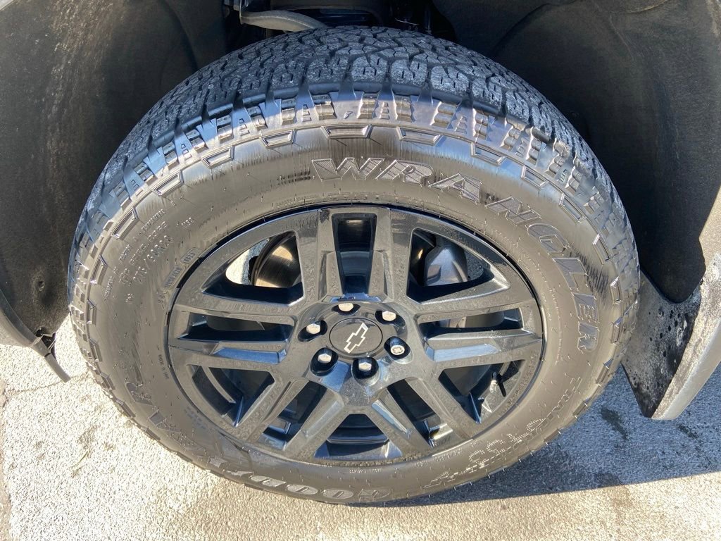 Used 2023 Chevrolet Silverado 1500 Custom image 15