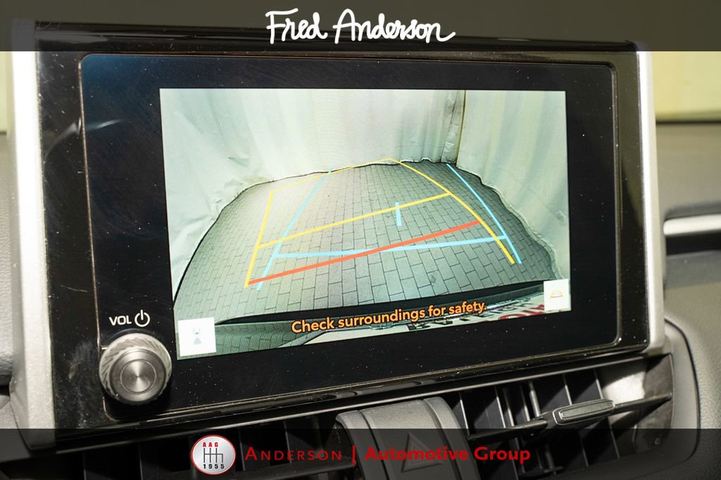 Used 2025 Toyota RAV4 XLE AWD/4WD image 13