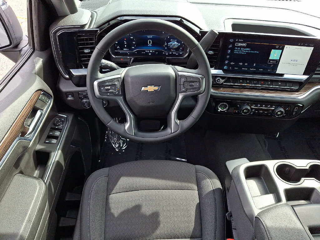 Used 2024 Chevrolet Silverado 1500 LT AWD/4WD image 12