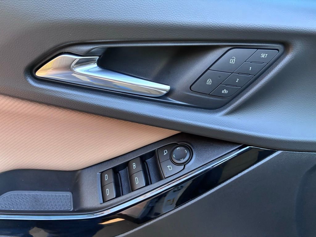 New 2026 Chevrolet Equinox ACTIV w/ Convenience Package III image 24