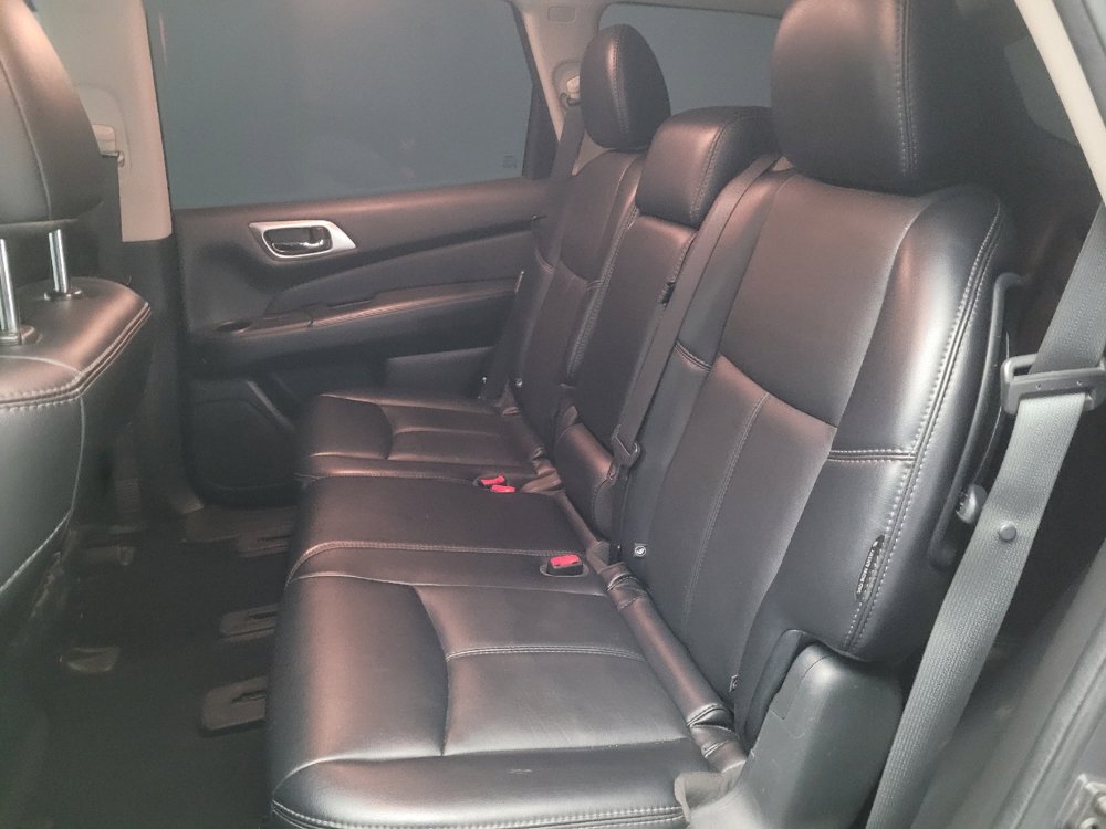 Used 2019 Nissan Pathfinder SL w/ Cargo Package FWD image 18