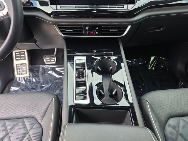 Used 2025 Volkswagen Atlas Cross Sport SEL Premium R-Line image 3