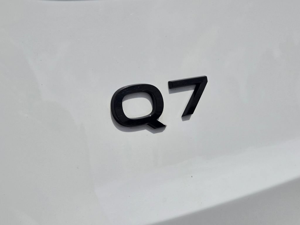 Used 2025 Audi Q7 3.0T Premium Plus AWD/4WD image 16