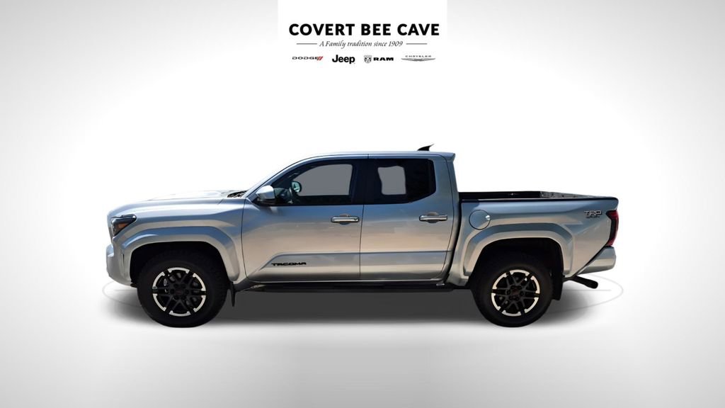 Used 2024 Toyota Tacoma TRD Sport image 5