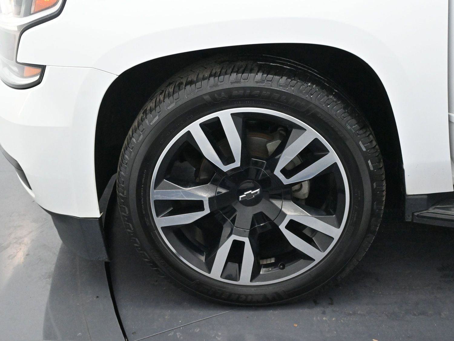 Used 2019 Chevrolet Suburban Premier AWD/4WD image 45